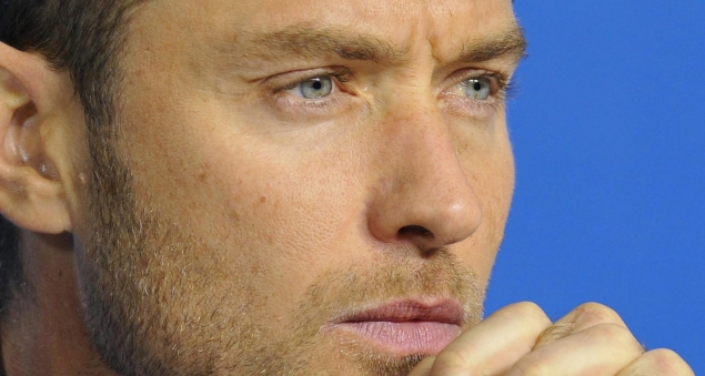 Jude Law z wizytą w obozie dla uchodźców w Calais