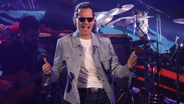 Były mąż Jennifer Lopez wykupił całą wystawę sztuki