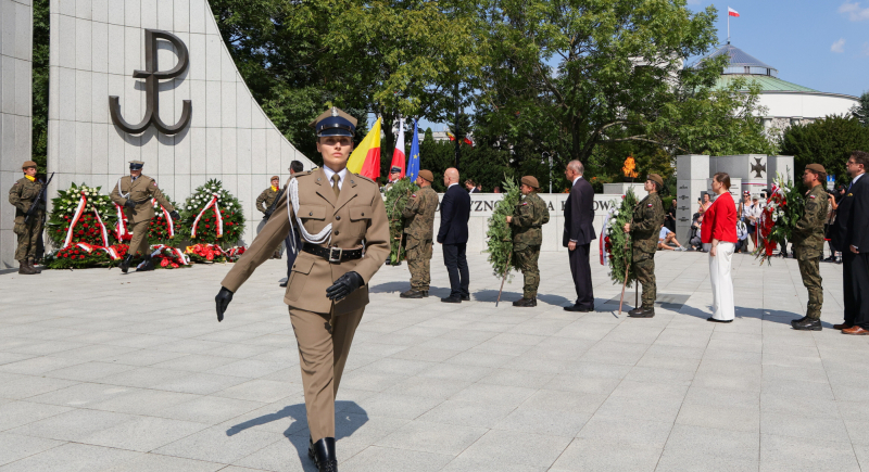 80 lat temu w Warszawie wybuchło powstanie – największy zryw w okupowanej przez Niemców Europie
