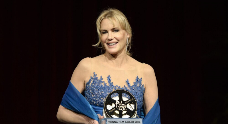 Daryl Hannah oburzona tym, jak przedstawiono ją w serialu o Johnie F. Kennedym Jr. i Carolyn Bassette