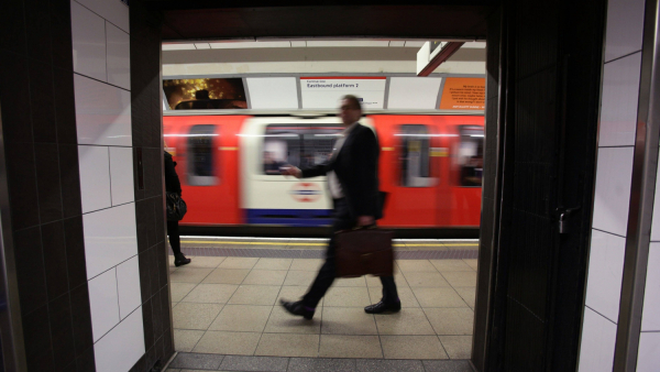 Polska poezja w londyńskim metrze 