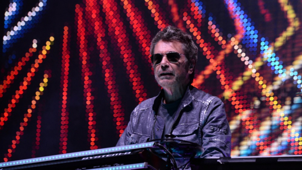 Podczas poniedziałkowego koncertu Jean-Michel Jarre otrzyma najwyższe odznaczenie Republiki Francuskiej