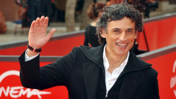 Aktor osobiście sprawdzał przepustki Covid-19 widzom w teatrze