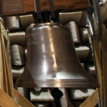 Carillonowi z wieży kościoła św. Katarzyny przybędzie 50-ty dzwon