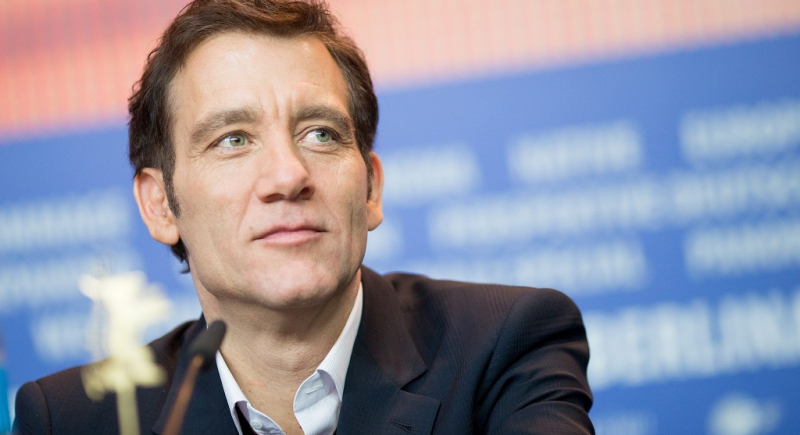 Clive Owen wierny Egiptowi