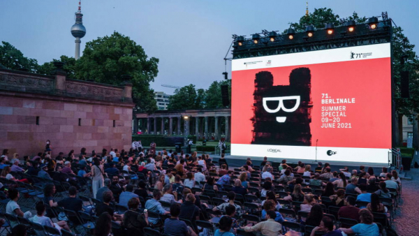 Nowa mutacja koronawirusa może wpłynąć na przesunięcie terminu Berlinale