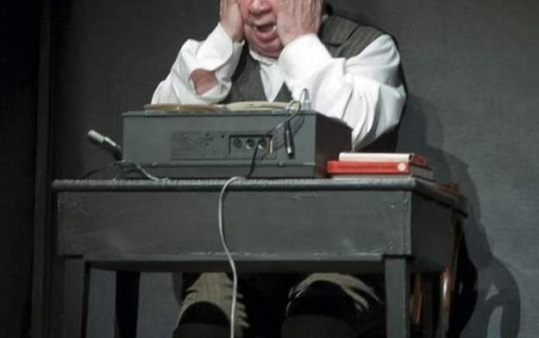 "Jestem nienachalnej urody. Mam urok osobisty"