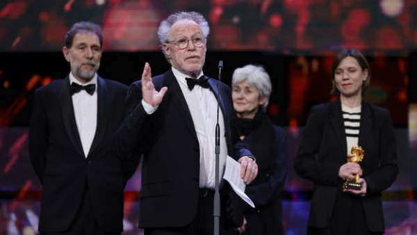 "On the Adamant" Nicolasa Philiberta laureatem Złotego Niedźwiedzia dla najlepszego filmu 