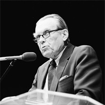 Odsłonięto tablicę upamiętniającą Miłosza