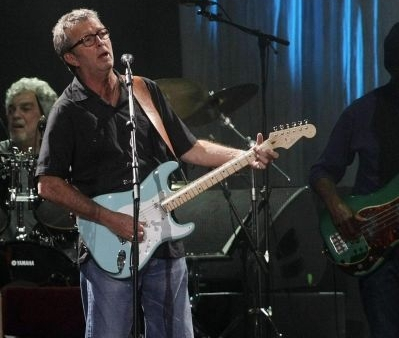 Kilkanaście tysięcy fanów na koncercie Erica Claptona