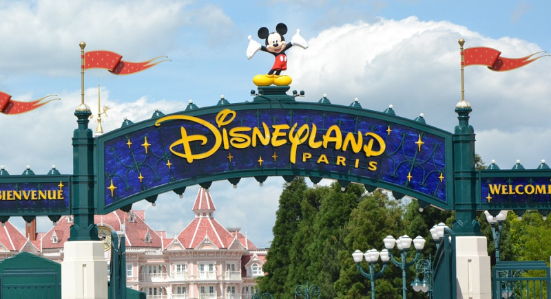 Zaplanowano rozbudowę paryskiego Disneylandu - początek w 2021 r.