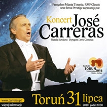 Peleryny dla widzów koncertu Jose Carrerasa