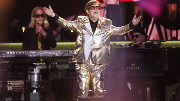 Elton John prowadzi rozmowy w sprawie nakręcenia musicalu na podstawie jego największych hitów