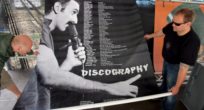 Frank Zappa wyruszy na tournée jako... hologram