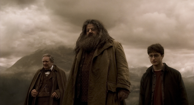 Zmarł Robbie Coltrane. Filmowego Hagrida w poruszających słowach żegnają Daniel Radcliffe i J.K. Rowling