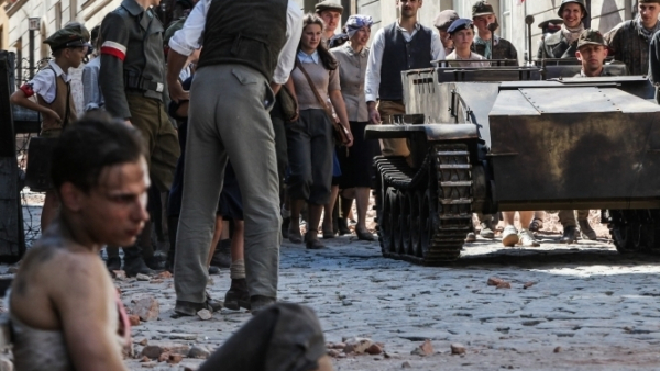 Dzieci i młodzież mogą zwiedzać plan filmu Komasy "Miasto44"