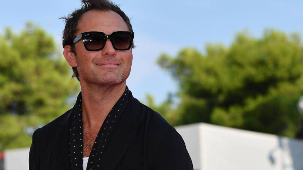 Jude Law w zwiastunie nowego serialu HBO „Dzień trzeci”