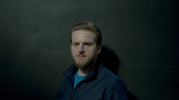 Szczepan Twardoch o swojej nowej powieści: "Null" oznacza pierwszą linię frontu 