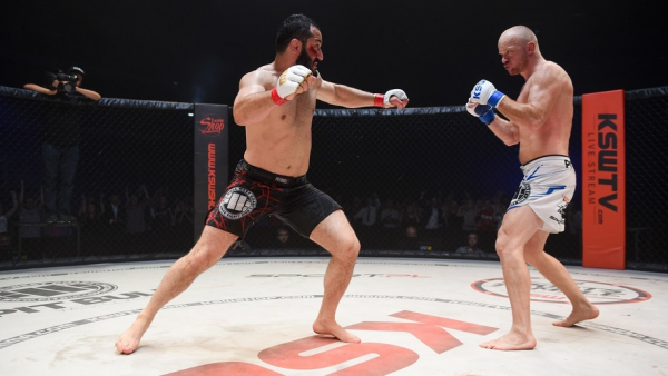 Khalidov i Lubos jako zawodnicy MMA. Zobacz zwiastun filmu "Underdog"