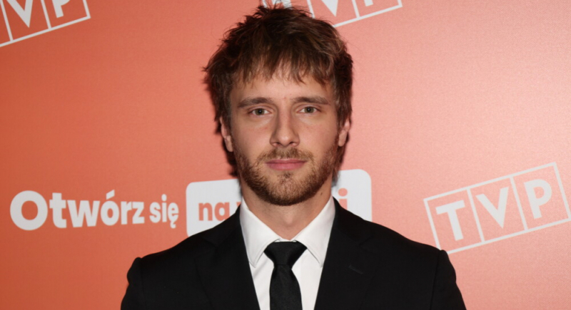 Maciej Musiał zatańczy poloneza na studniówce, by wesprzeć WOŚP