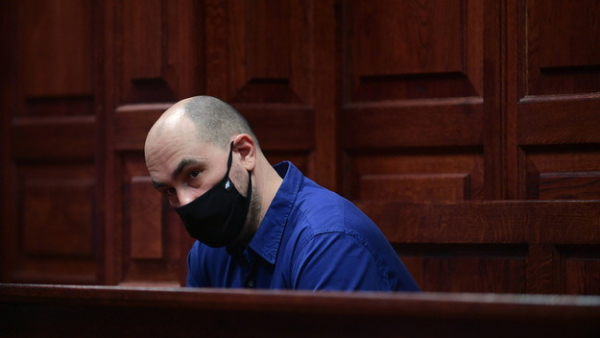 Pisarz Jakub Żulczyk nie przyznał się do zarzutu znieważenia prezydenta