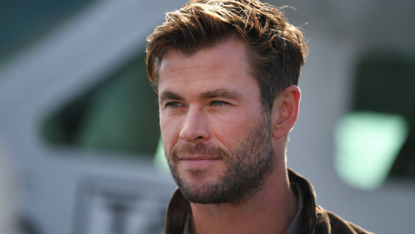 Chris Hemsworth swoimi treningami wpędza w kompleksy dublującego go kaskadera