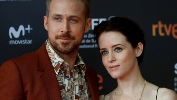 Ryan Gosling lubi pstrokate koszule...