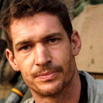 Fotoreporter Tim Hetherington zginął w Misracie