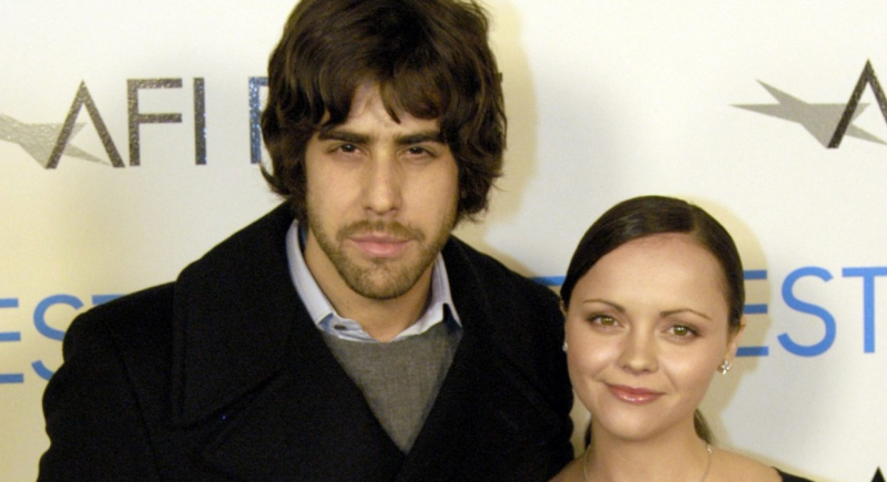 Adam Goldberg u boku Russela Crowe'a w "The Georgetown Project"