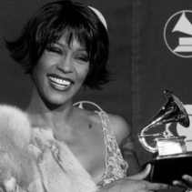 "Była najlepszą piosenkarką, jaką kiedykolwiek słyszałem" - gwiazdy wspominają Whitney Houston