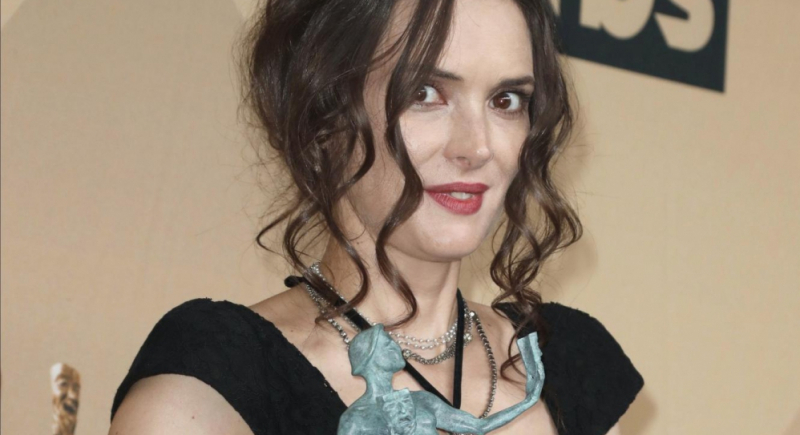 Winona Ryder: filmowa i modowa ikona lat 90.