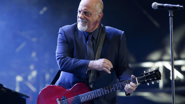 Piosenki Billy'ego Joela scenariuszem serialu