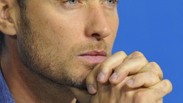 Jude Law z wizytą w obozie dla uchodźców w Calais