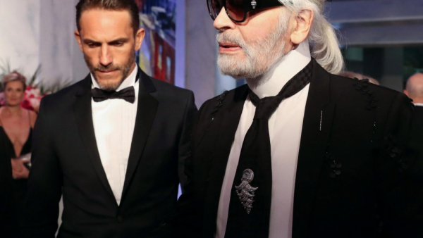 Dożywotni projektant Karl Lagerfeld