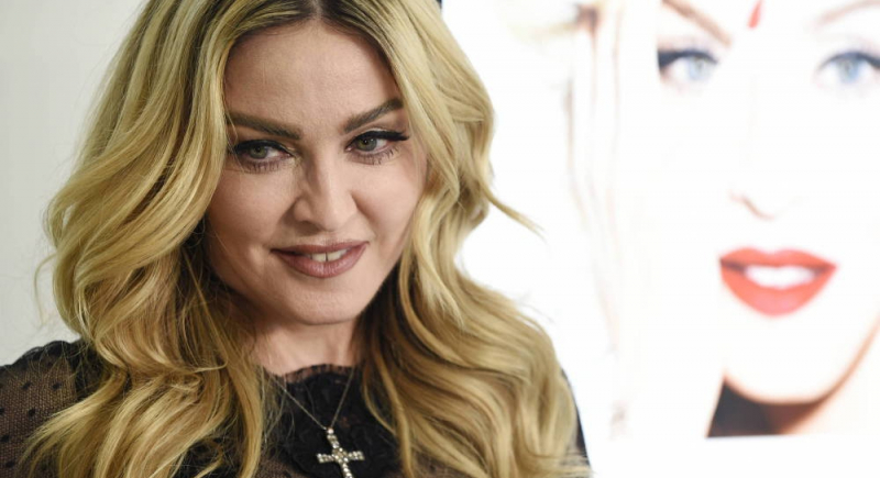 Madonna wykorzystuje przymusową przerwę w koncertach na pisanie scenariusza filmu