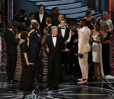 Firma PwC przeprasza za zamieszanie na ceremonii Oscarów