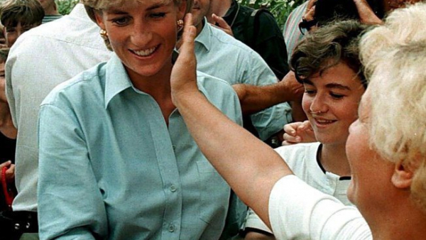 Księżna Diana zostanie uhonorowana słynną „niebieską tablicą”