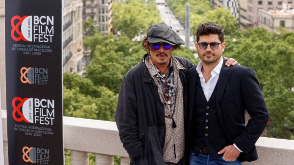 Dlaczego nowy film z Johnnym Deppem nie trafił do kin? Jego reżyser ma swoją teorię