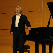 Zimerman dla RMF FM: Czekam na odpowiedź ws. koncertu w Warszawie