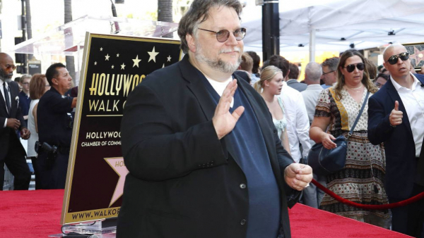 Powstanie serialowa wersja filmu Guillermo del Toro "Mutant"