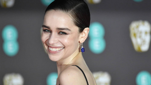 Emilia Clarke zagra żonę Oscara Wilde’a w filmie „The Ideal Wife”