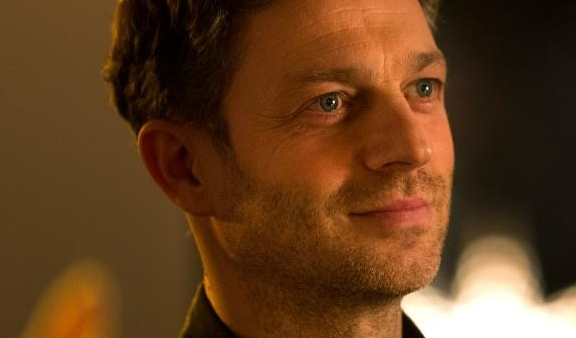 Grzegorz Damięcki uwodzi w komedii romantycznej „Podatek od miłości”