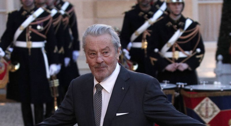 Alain Delon otrzyma Honorową Złotą Palmę w Cannes