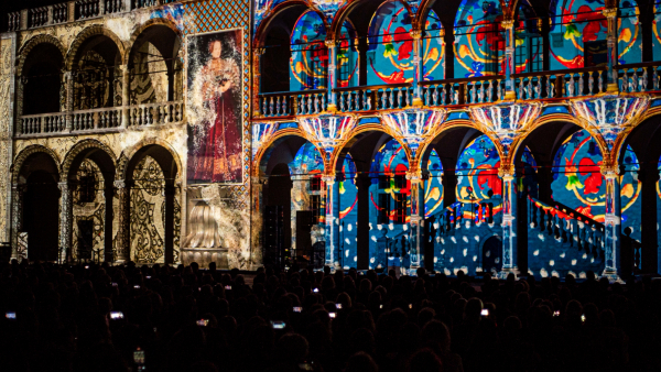 "Blask historii" - Imponujące mappingi Zamku Królewskiego na Wawelu