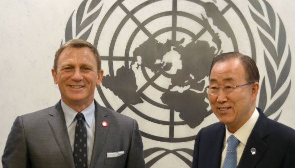 Daniel Craig, filmowy Bond, dostał od ONZ "licencję na ratowanie"