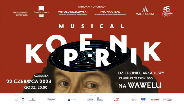 Plenerowy pokaz musicalu „Kopernik” na dziedzińcu arkadowym Zamku Królewskiego na Wawelu