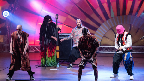 Arnold Schwarzenegger ugościł w swoim domu ukraiński zespół Kalush Orchestra