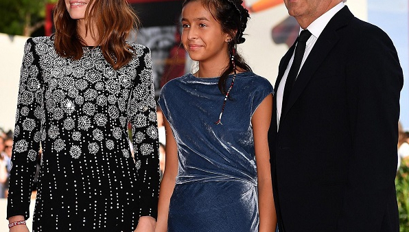 Debiut córki Kasi Smutniak na czerwonym dywanie w Wenecji