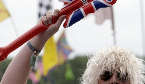 Buddyjscy mnisi na rockowym festiwalu