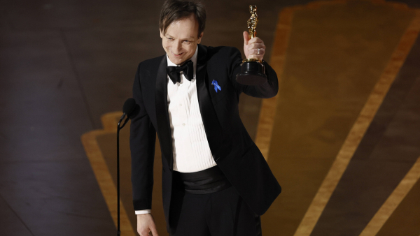 Volker Bertelmann z nagrodą za najlepszą muzykę dla "Na Zachodzie bez zmian" 